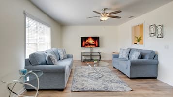 House (2 Bedrooms) | Front of property