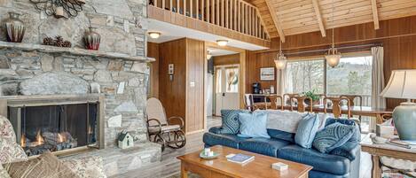 House (5 Bedrooms) | Front of property