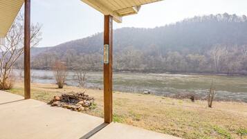 House (2 Bedrooms) | Front of property