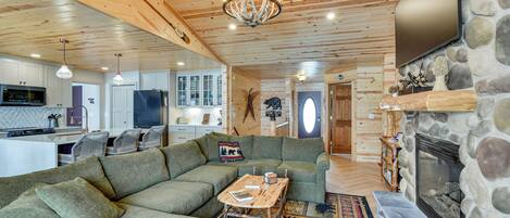 House (4 Bedrooms) | Interior