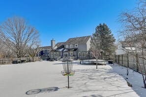 Interior - Endless Fun! Family Home w/ Spacious Yard in Clive (Clive)