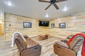 House (2 Bedrooms) | Interior - Covered Patio, Creek & Mtn Views: Afton Nature Hub (Afton)
