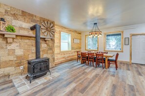 House (2 Bedrooms) | Interior - Covered Patio, Creek & Mtn Views: Afton Nature Hub (Afton)