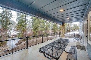 House (2 Bedrooms) | Interior - Covered Patio, Creek & Mtn Views: Afton Nature Hub (Afton)