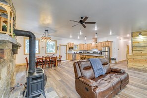 Interior - Mountain Retreat By the River: Star Valley Getaway (Afton)