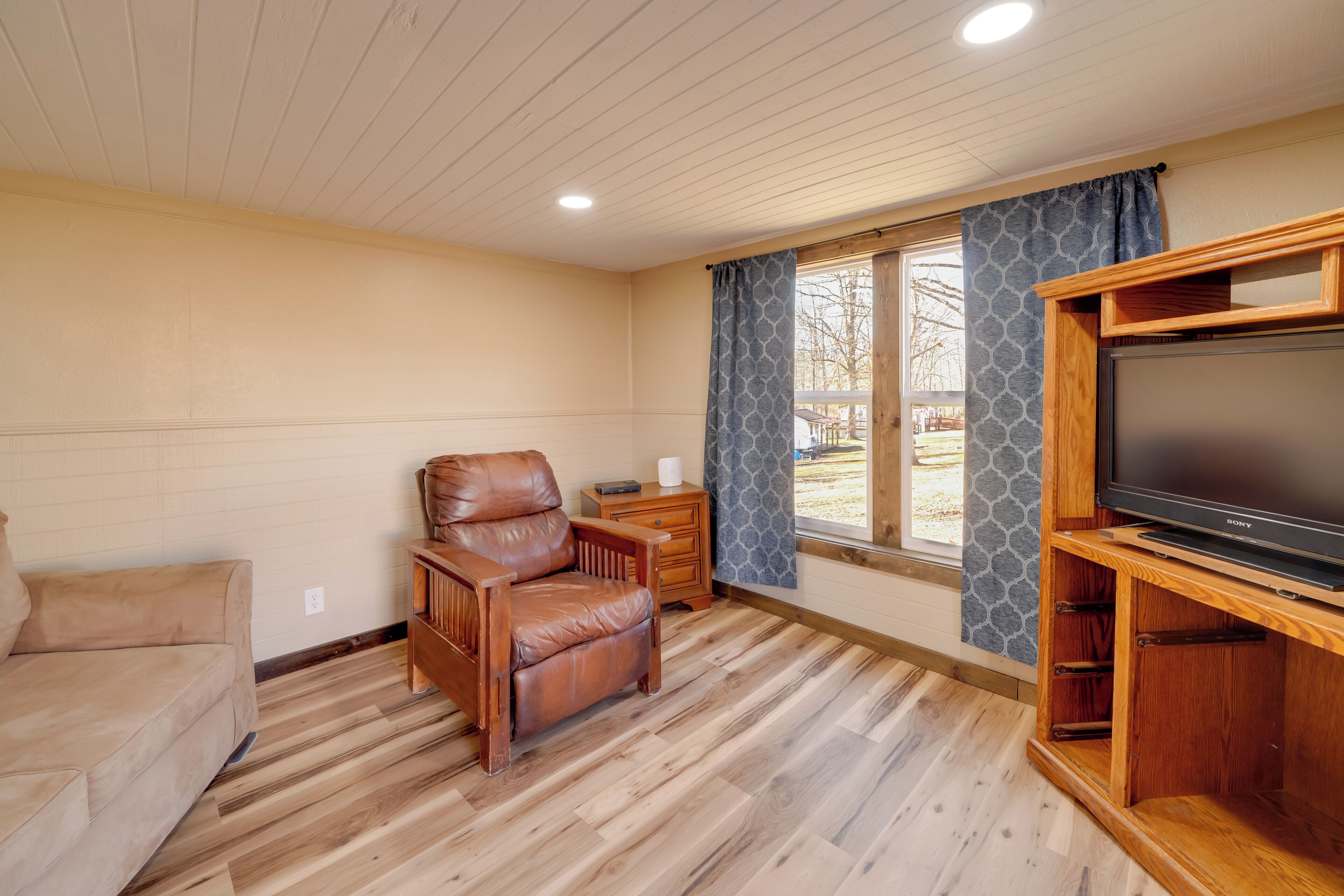 المنشأة من الداخل