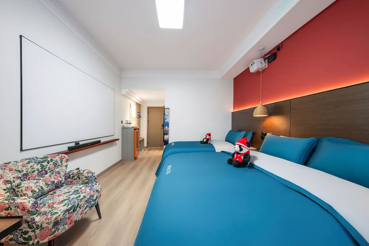 Habitación triple Elite, para no fumadores, baño privado