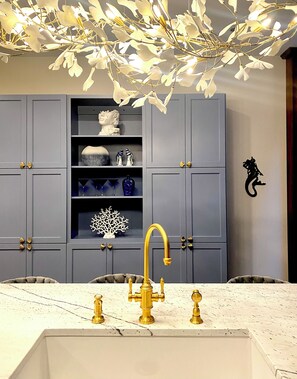 Interior - Heart of downtown - luxury loft with king and bunk rooms - super walkable (Chattanooga)