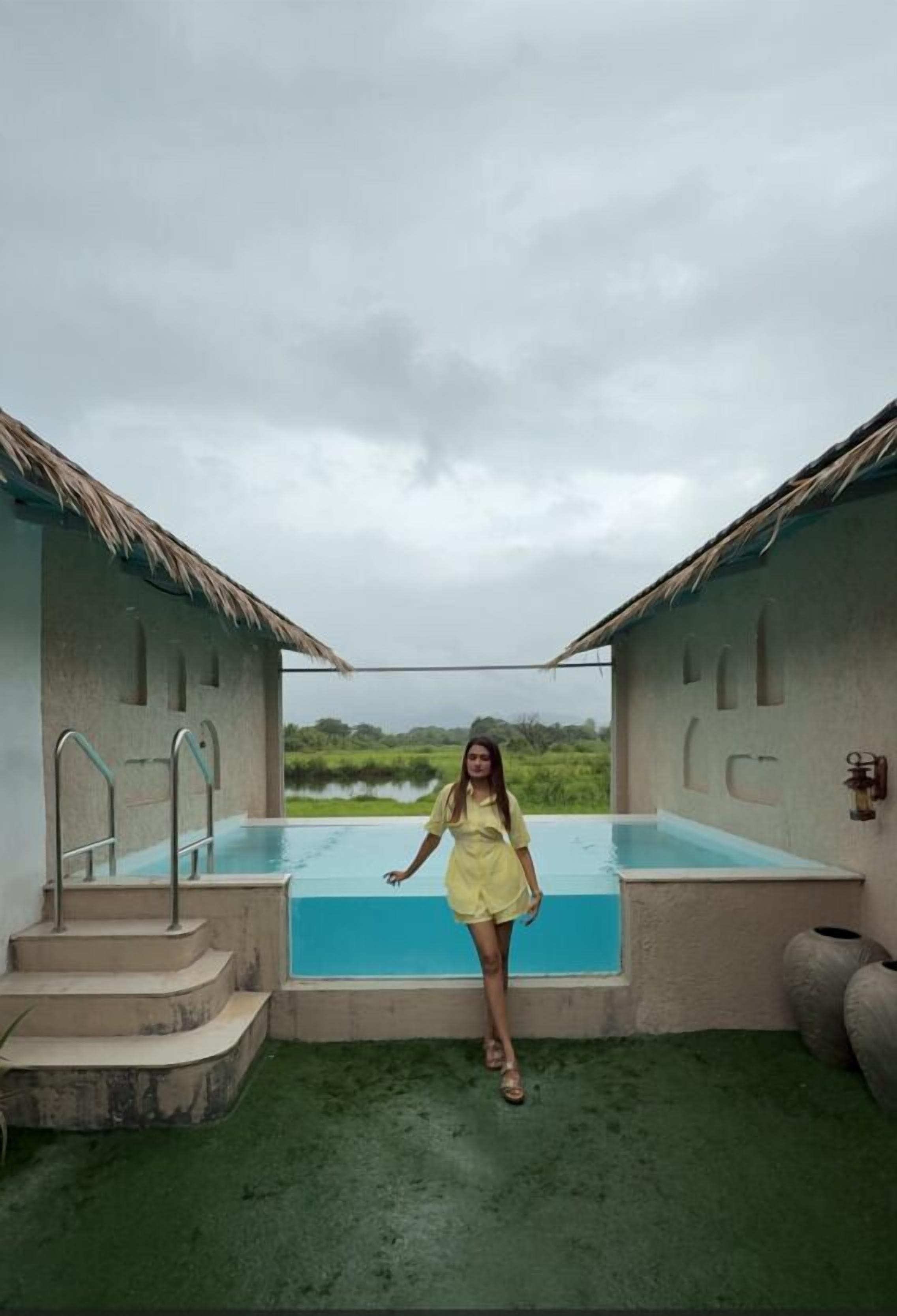 Luxury Cottage, Partial Lake View