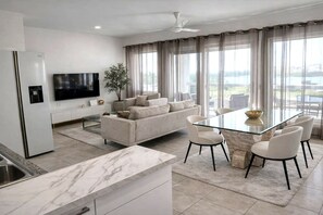 Interior - Apartment "Blue Serenity" In The Heart Of Maho (Sint Maarten)