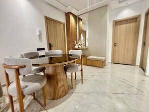 Dining - 🌟 Sumptuous 2 Bedroom Design Apartment with Pool - Luxury & Serenity (Marrakesh)