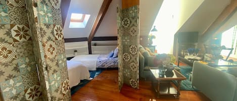 2 bedrooms, iron/ironing board, Internet