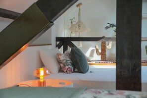 1 bedroom, iron/ironing board, Internet - Feels like an oasis. (Lisboa)