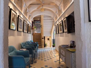 Interior - Deluxe Room With Balcony (Rabat)