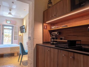 Interior - Deluxe Room With Balcony (Rabat)