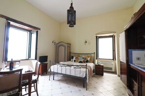 1 Schlafzimmer, Bügeleisen/Bügelbrett, Reisekinderbett, kostenloses WLAN
