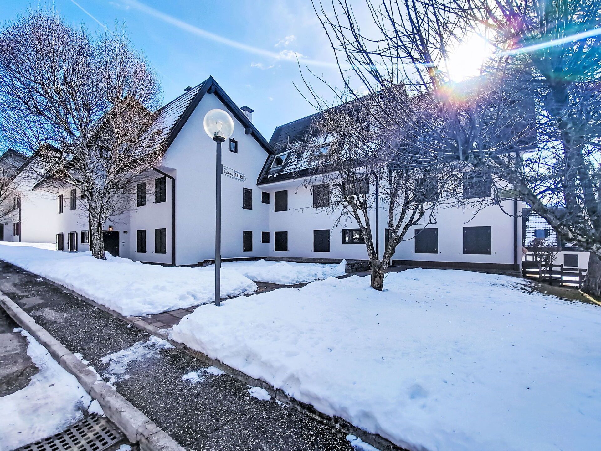 Edificio, Ventana, Rama, Barrio Residencial, Casa, Fachada, Casa, Barrio, Invierno, Techo