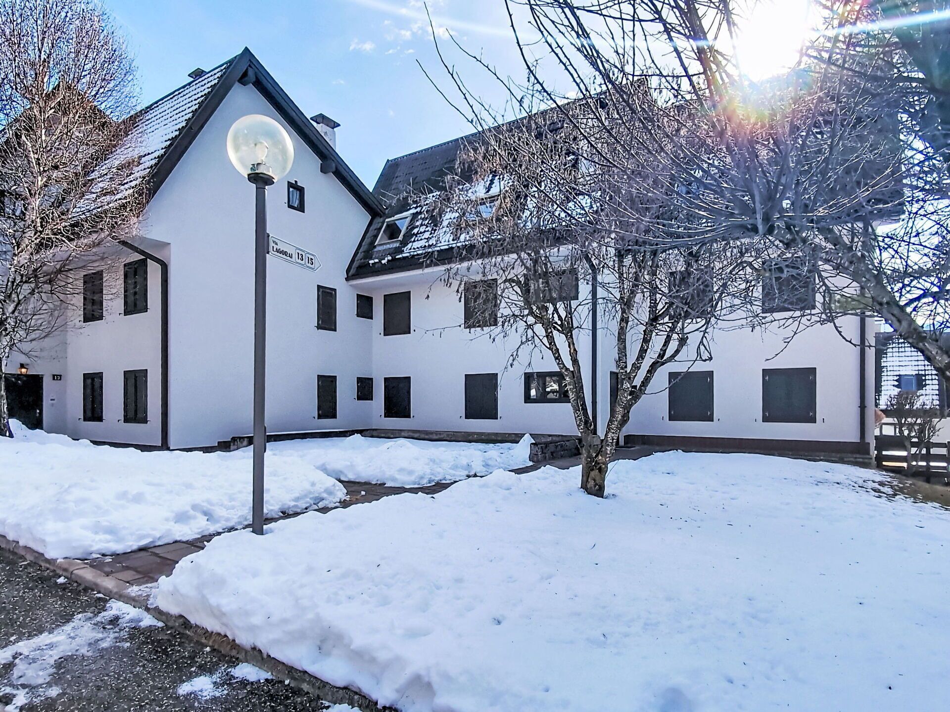 Building, Branch, Window, Home, Residential Area, House, Facade, Architecture, Roof, Snow