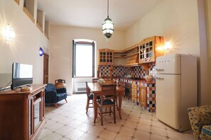Kühlschrank, Ofen, Herdplatte