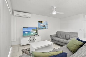 Smart TV - Kings Beach Ocean Retreat With Pool Access (Kings Beach)