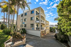 Exterior - Lindomare 11 - Kings Beach Ocean Retreat With Pool Access (Kings Beach)