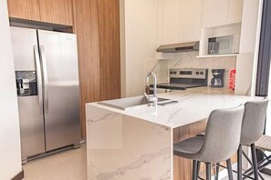 Private kitchen - *Comfortable apartment* minutes away from cayala (Ciudad de Guatemala)