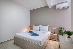2 bedrooms, iron/ironing board, free WiFi, bed sheets - Charming 2 bedroom Apartment, Valley Views KARP1-5 (San Gwann)