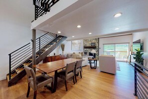 Interior - Sunburst Condo in Sun Valley - 2 BR + Loft (Sun Valley)