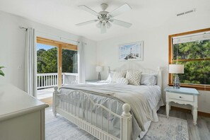 House, Multiple Bedrooms - Golf & Surf 7BR: Private Pool, 5 Min to Beach (Corolla)