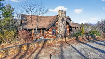 Cabin, 5 Bedrooms | Exterior