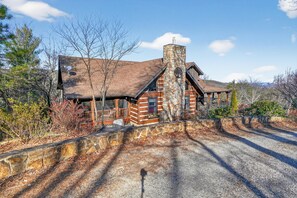Exterior - Pine Mountain Lodge Game Room & Wrap-around Porch 5 Bedroom Cabin (Connellys Springs)