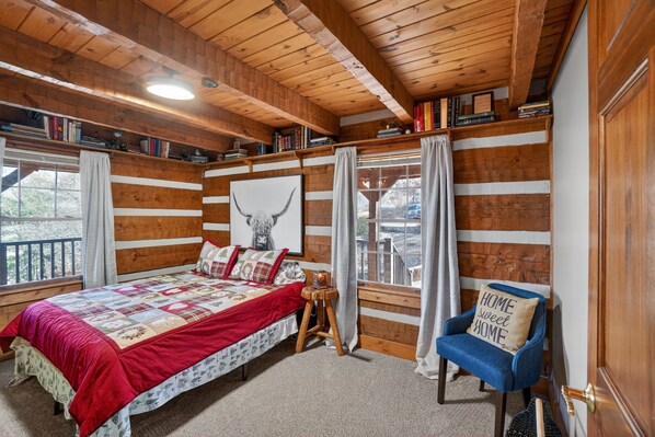 Cabin, 5 Bedrooms - Pine Mountain Lodge Game Room & Wrap-around Porch 5 Bedroom Cabin (Connellys Springs)