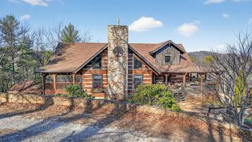 Cabin, 5 Bedrooms | Exterior