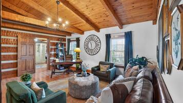 Cabin, 5 Bedrooms | Living area | Smart TV, streaming services