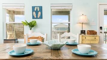 Rumah, 2 kamar tidur | Tempat makan