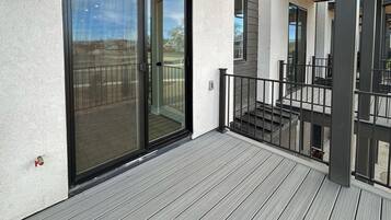 Townhome, 3 Bedrooms | Exterior detail