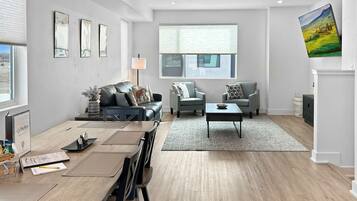 Townhome, 3 Bedrooms | Living area