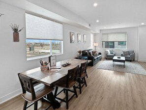 Townhome, 3 Bedrooms | Interior