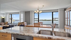Interior - Siesta Pearl 2 Bedroom Condo (Siesta Key)