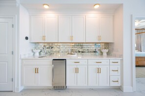 Condo, 3 Bedrooms | Private kitchen | Fridge, oven, coffee/tea maker - Phoenix Gulf Shores Ii 1904 3 Bedroom Condo (Gulf Shores)