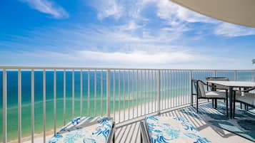 Condo, 3 quartos | Área da propriedade