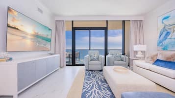 Condo, 3 quartos | Área de estar