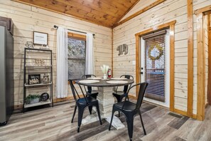 Signature Cabin, 1 Bedroom, Hot Tub | In-room dining