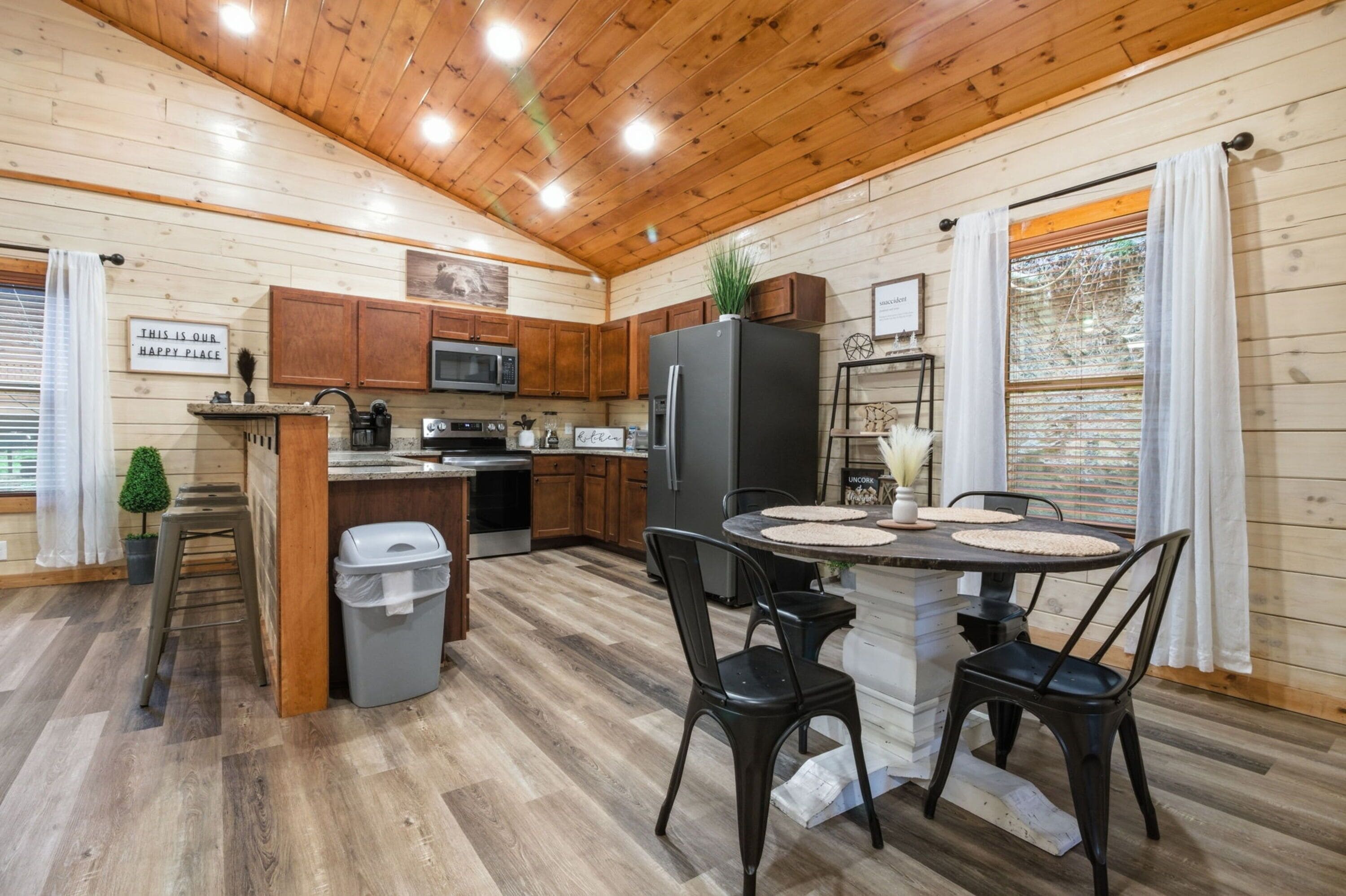 Signature Cabin, 1 Bedroom, Hot Tub | Private kitchen