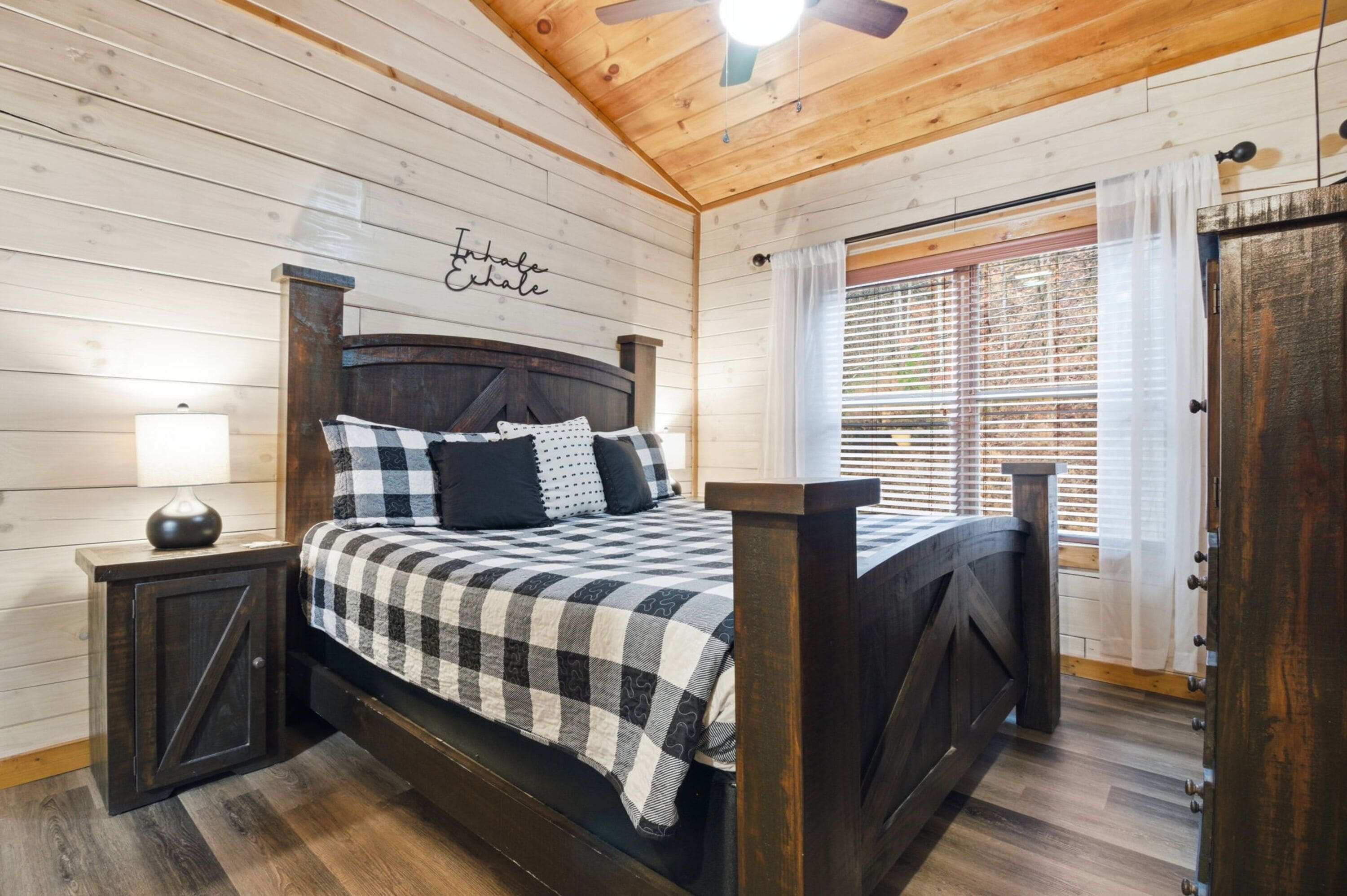Signature Cabin, 1 Bedroom, Hot Tub