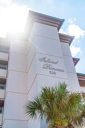 Exterior detail - Island Princess 307 ~ 3 Bedroom 3 Bath Sleeps 8 (Fort Walton Beach)