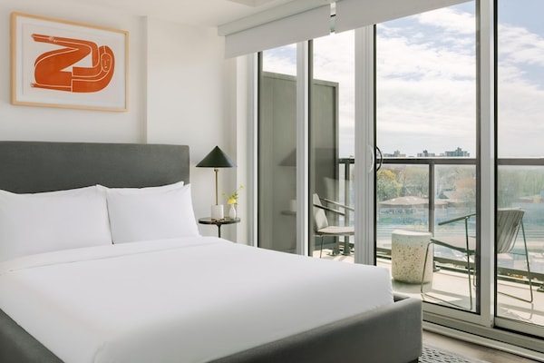 Superior Apartment, 3 Bedrooms, Balcony, City View | Premium bedding, memory foam beds, laptop workspace, blackout drapes