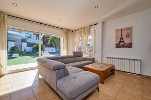 TV, fireplace - 1Mel01 - House with private pool for 7 people near one of the most beautiful beaches in Begur (Begur)