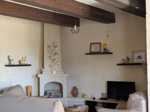 Charming 2-bedroom apartment with AC in Ghajnsielem Gozo