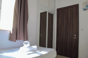 Interior - Tranquil Cityscape Penthouse (Gzira)